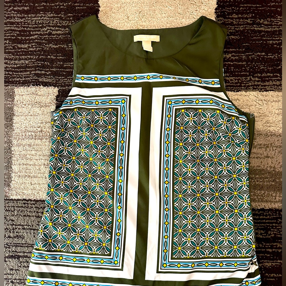Banana Republic sleeveless top